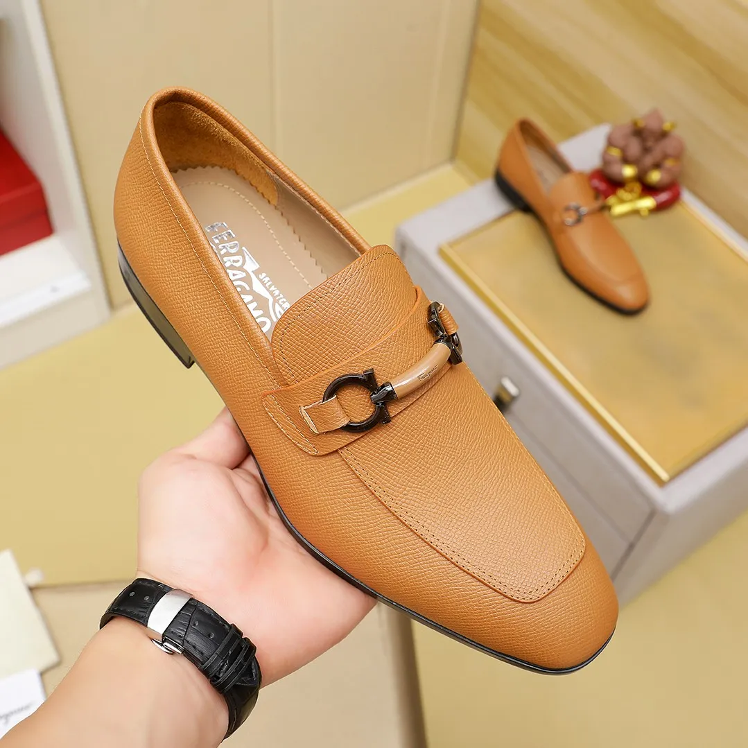 Men's shoes 💰600 🕷🕷🐂【Ferragamo】 Popular fashionable casual shoes🇨🇳Official website counter 1:1 production, original mold opening💯Good quality can be seen, imported high-end first-layer pebbled calfskin, water-dyed🐂leather lining🌿very clear texture, high-quality waterproof, non-slip and wear-resistant outsole🎋high quality and low price, truly handmade🍓, 7 colors available! Code number 38-44 (45. To be customized)